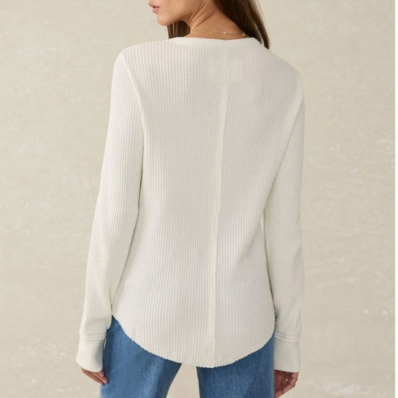 Faherty Legend Apres Waffle Henley - Picture 2 of 8